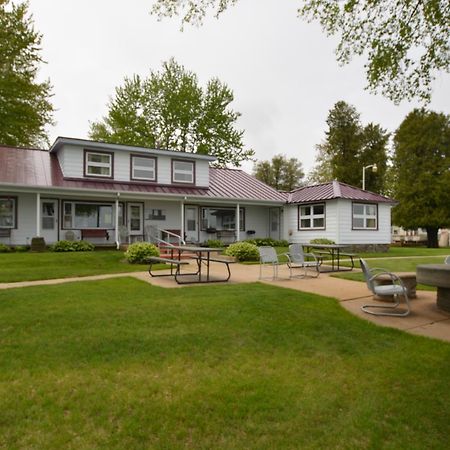 Hotel Whalens Grindstone Shores Inc. Frankenmuth Exterior foto